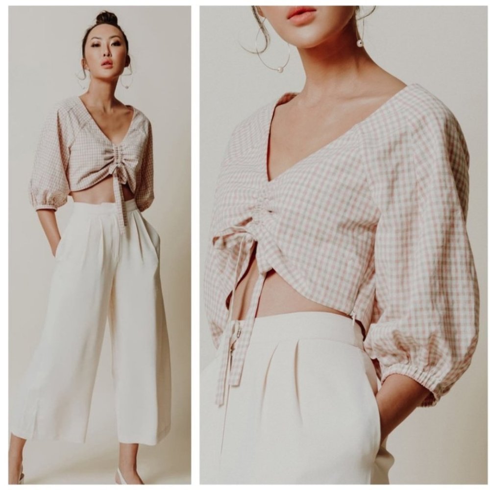 Chriselle x J.O.A. Ruched Front Checkered Crop Top